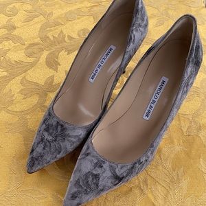 Manolo Blahnik grey velvet tapestry grey 👠